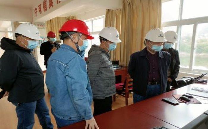 檢查現(xiàn)場(攝影:鄧麗) 檢查現(xiàn)場(攝影:鄧麗)