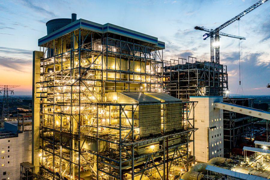 六、夜里的工地燈火通明